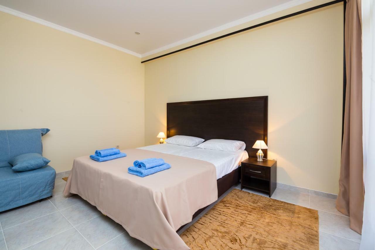 Bmg Hotel Sukhumi Eksteriør billede